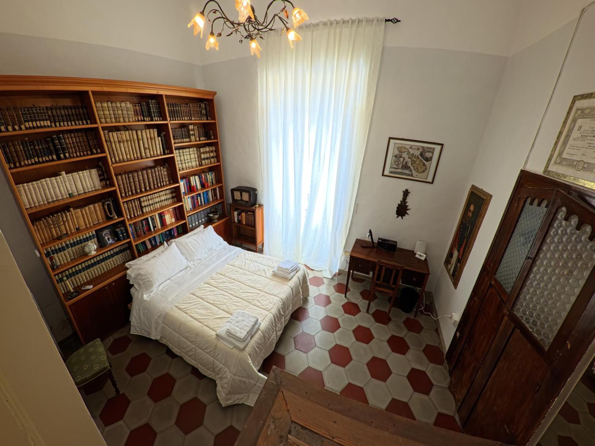 Palazzo Framarino Dei Malatesta - Noble Floor - XIV Century Giovinazzo Bagian luar foto