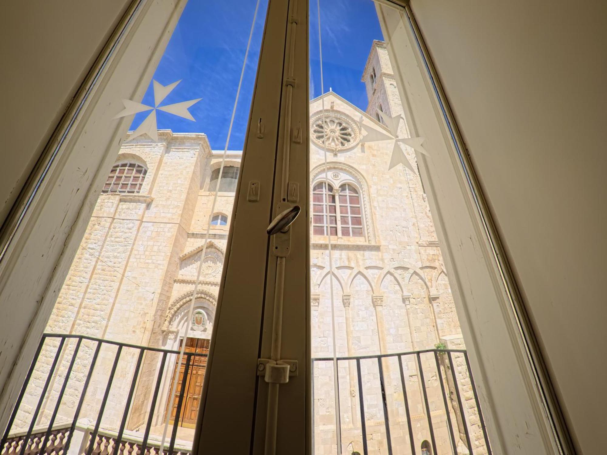Palazzo Framarino Dei Malatesta - Noble Floor - XIV Century Giovinazzo Bagian luar foto
