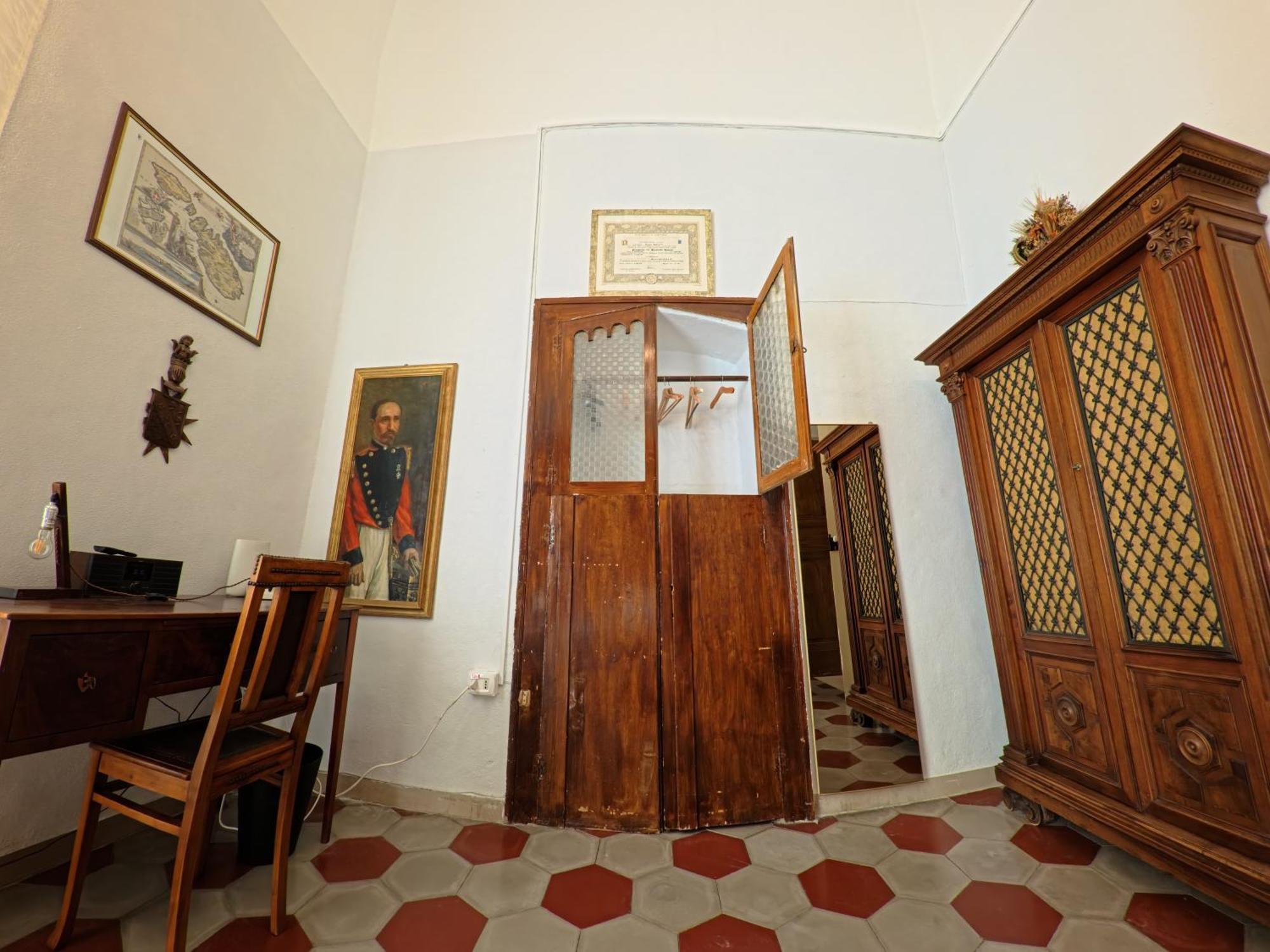Palazzo Framarino Dei Malatesta - Noble Floor - XIV Century Giovinazzo Bagian luar foto