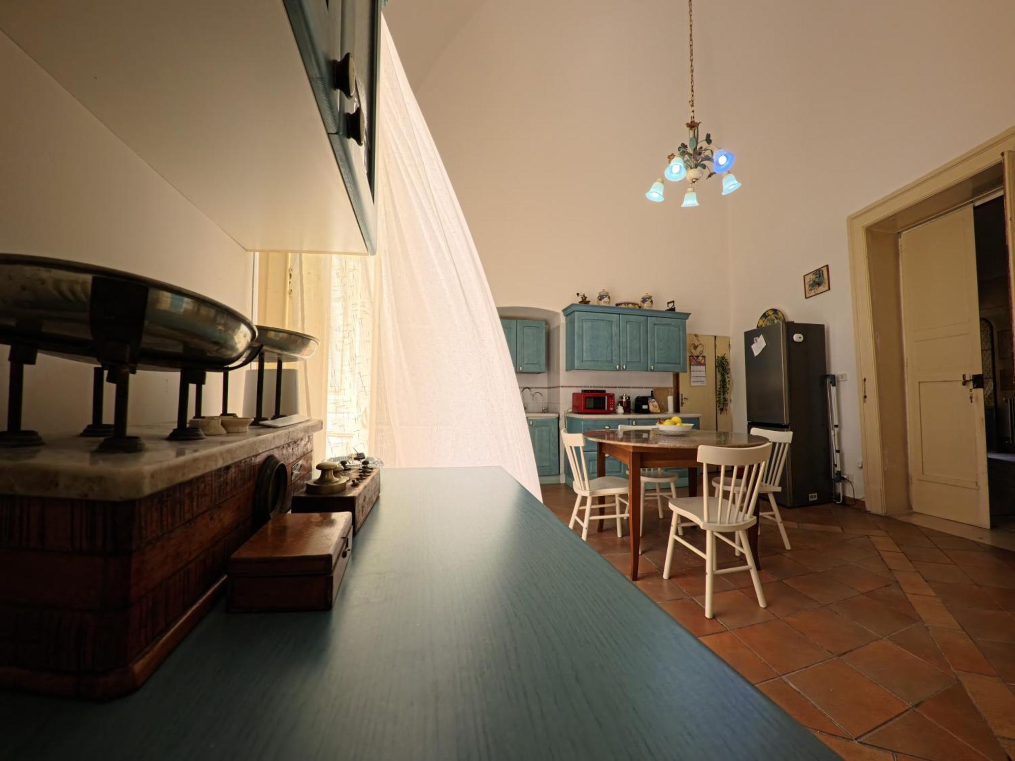 Palazzo Framarino Dei Malatesta - Noble Floor - XIV Century Giovinazzo Bagian luar foto