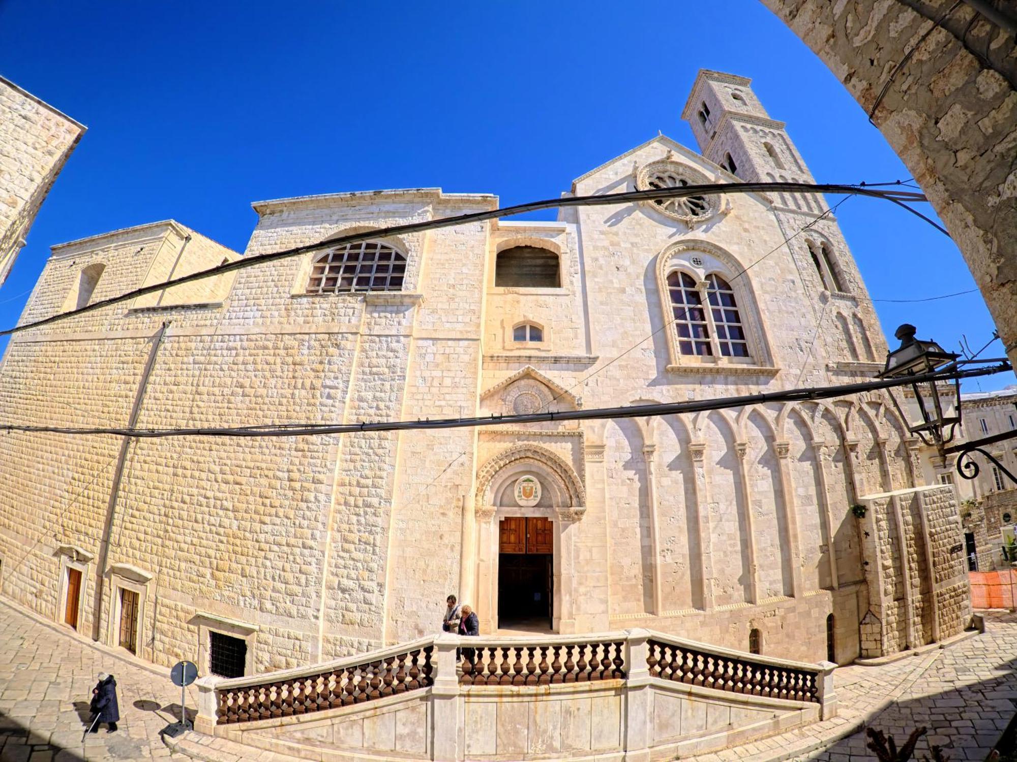 Palazzo Framarino Dei Malatesta - Noble Floor - XIV Century Giovinazzo Bagian luar foto